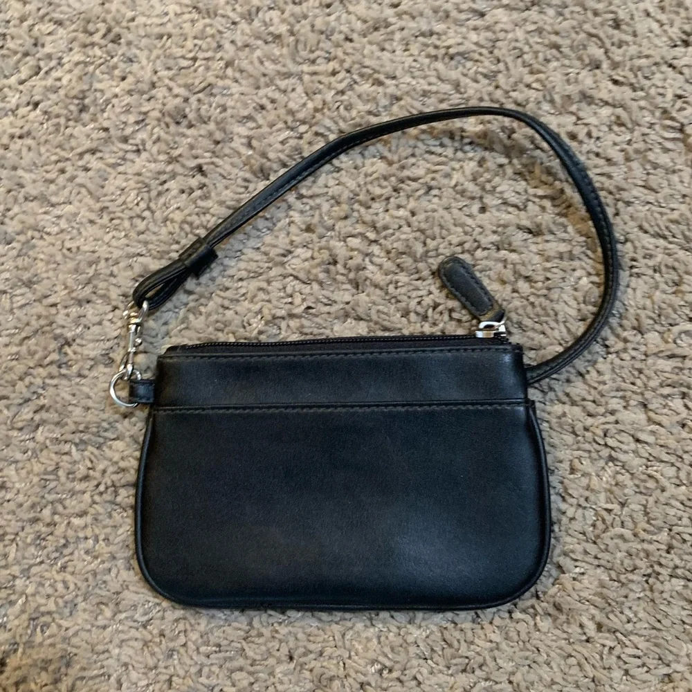 Villager - Liz Claiborne Black Wristlet Card Holder Wallet